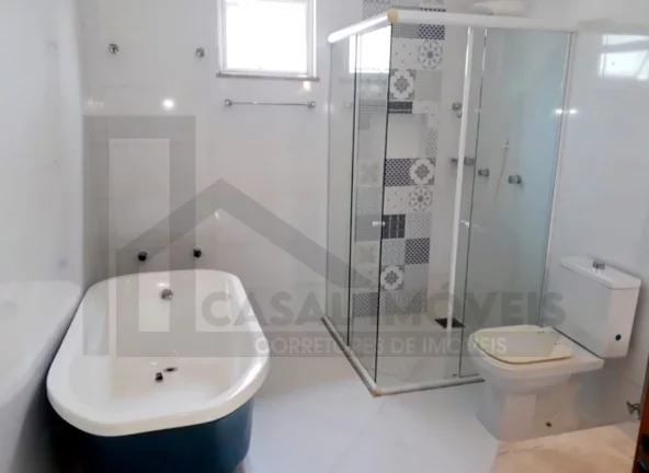Imagem CASAL IMÓVEIS ALUGA CASA DUPLEX MONTENEGRO BOULEVARD 3 SUÍTES + GABINETE + 4 VGS