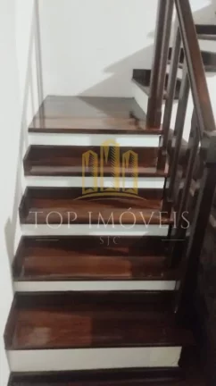 Imagem Belissima Casa Estilo Suiço 203m² 4 Dormitórios 2 Banheiros em Campos do Jordão