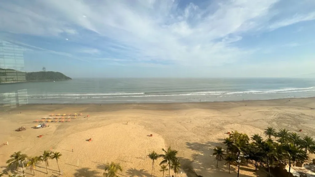 Imagem APARTAMENTO COM 190,00 m² - CANTO DO FORTE - PRAIA GRANDE SP