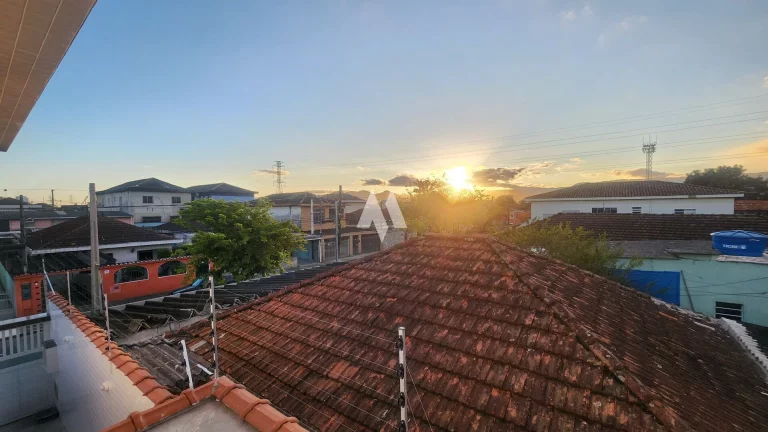 Imagem Casa Padrão, sobreposta alta, nova, 2 dormitórios, 2 banheiros, 1 vaga - Radio Clube, - Santos/SP