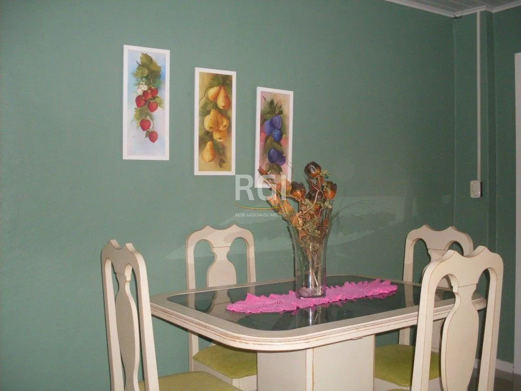 Imagem Casa para Venda - 184m², 4 dormitórios, sendo 1 suites, 3 vagas - Jardim Carvalho