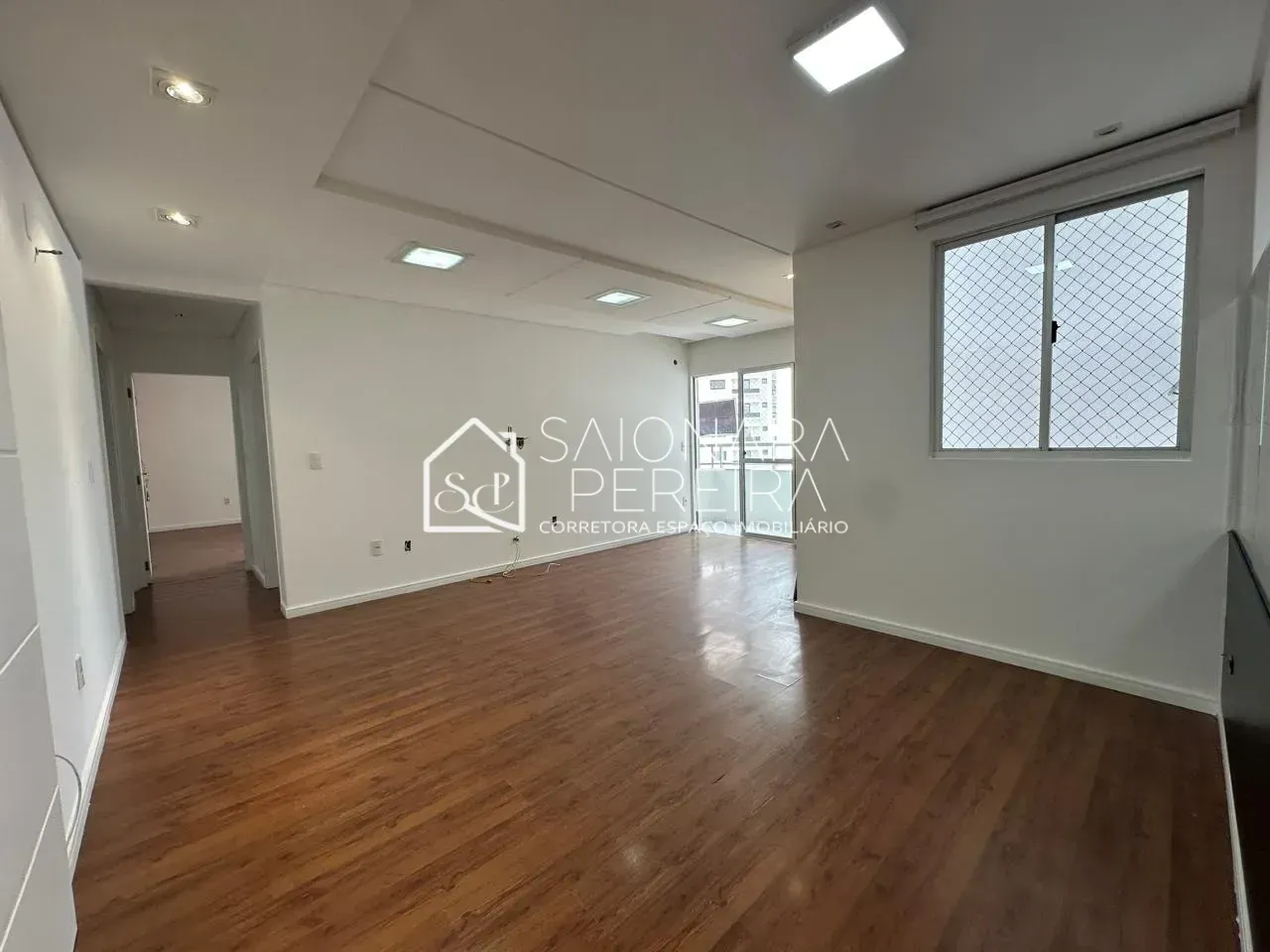 Foto do imóvel Condomínio PAOLA - 3 dormitórios uma suíte- 106m2 em Irmãos Vieira, nº 300, 300 - Campinas, São José - SC