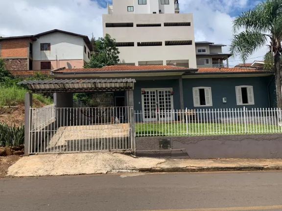 Imagem Casa para Venda em Concórdia, Cinquentenário, 3 dormitórios, 1 banheiro, 1 vaga