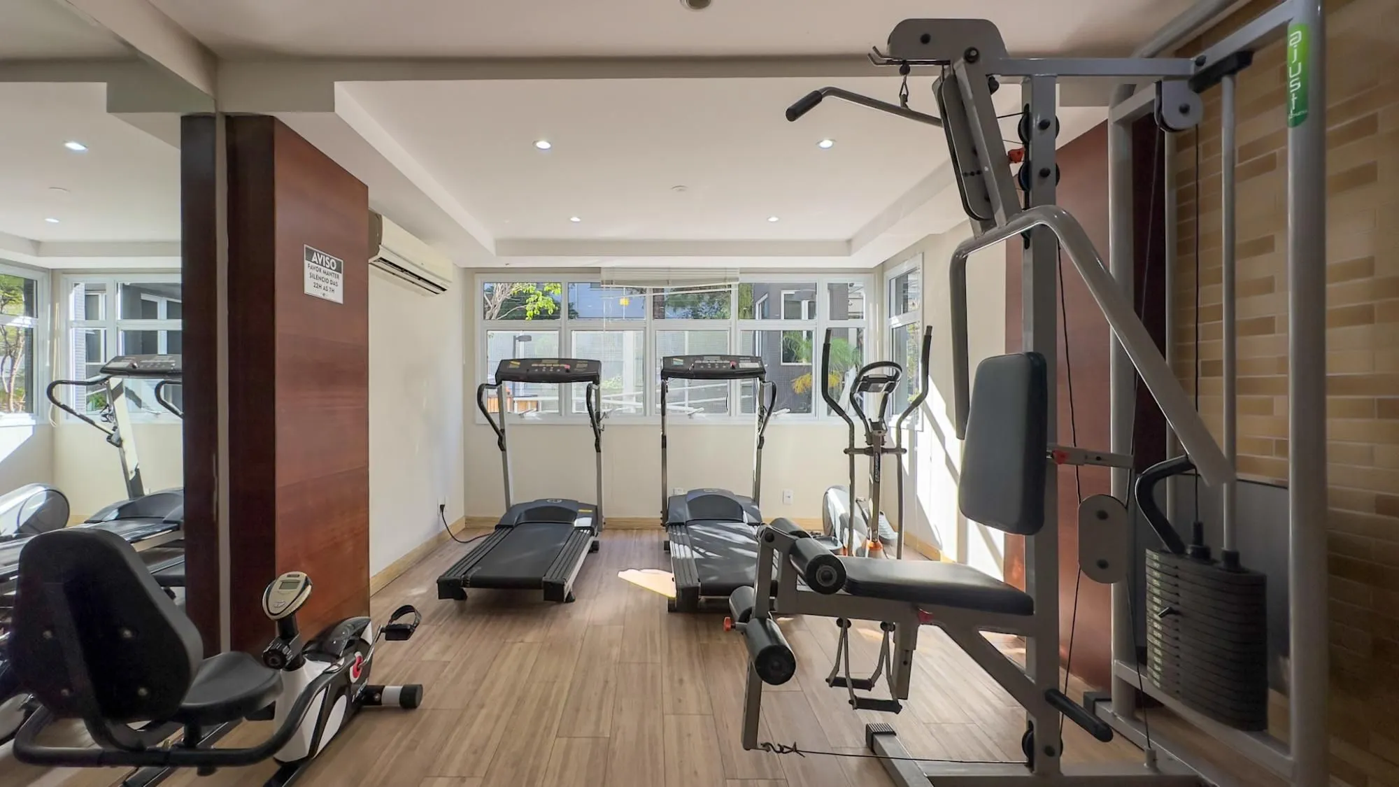 Imagem Apartamento 1 Dormitório com Vaga e Infraestrutura Completa no Rio Branco em Porto Alegre.