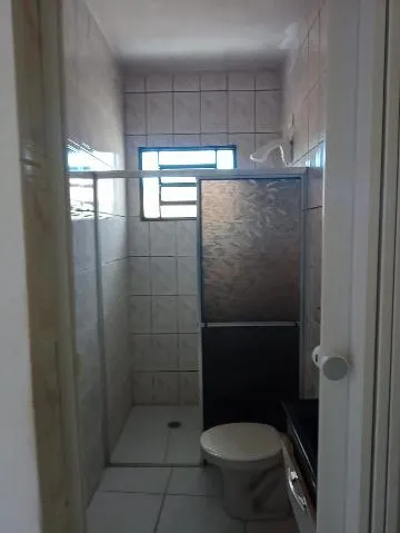 Imagem VENDA DE CASA NO ARUJAMÉRICA, EM ARUJÁ/SP 66,40m², com quarto e cozinha amplos, banheiro social, lavanderia coberta e 02 vagas p/ autos. CONSULTE-NOS