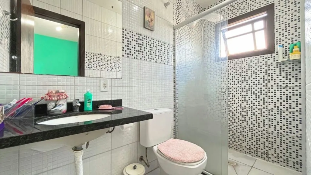 Imagem Casa de 2 dormitórios à venda Rua Heitor Kramer, Guarujá - Porto Alegre