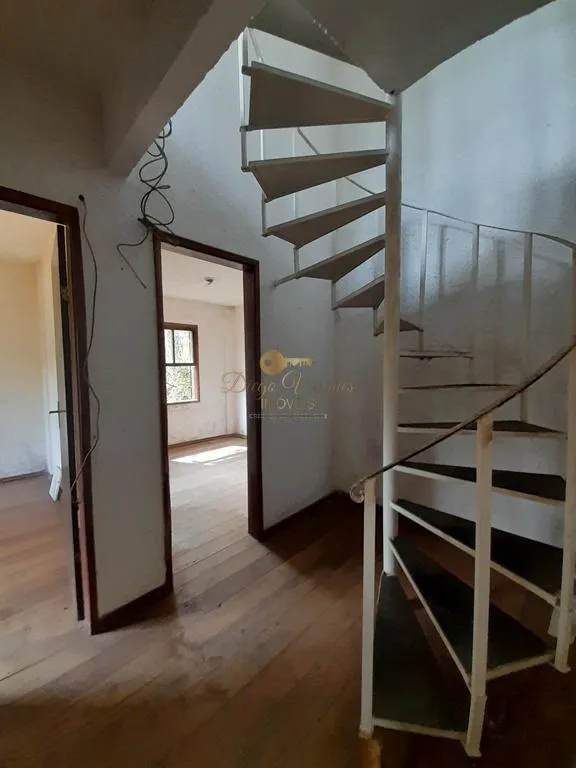 Imagem Casa em Condomínio para Venda em Teresópolis / RJ no bairro Colônia Alpina