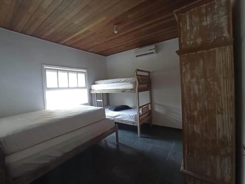 Imagem Chácara à venda 3 Quartos, 1 Suite, 108000M², Zona Rural, São José dos Campos - SP