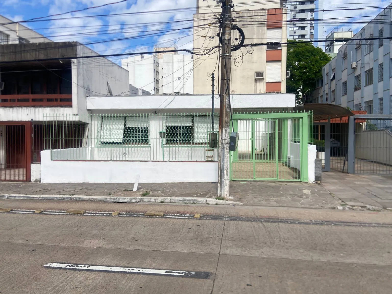 Imagem Casa 3 Dormitórios, 3 vagas de garagem