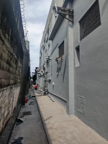 Imagem VENDA E LOCAÇÃO DE GALPÃO INDUSTRIAL EM GUARULHOS/SP, EXCELENTE OPORTUNIDADE com área total de 4.700m² e área construída de 3.500m². CONSULTE-NOS.