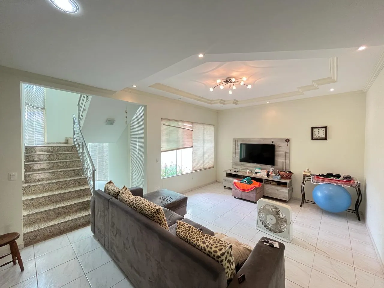 Imagem Sobrado 360m Umuarama-PR 205