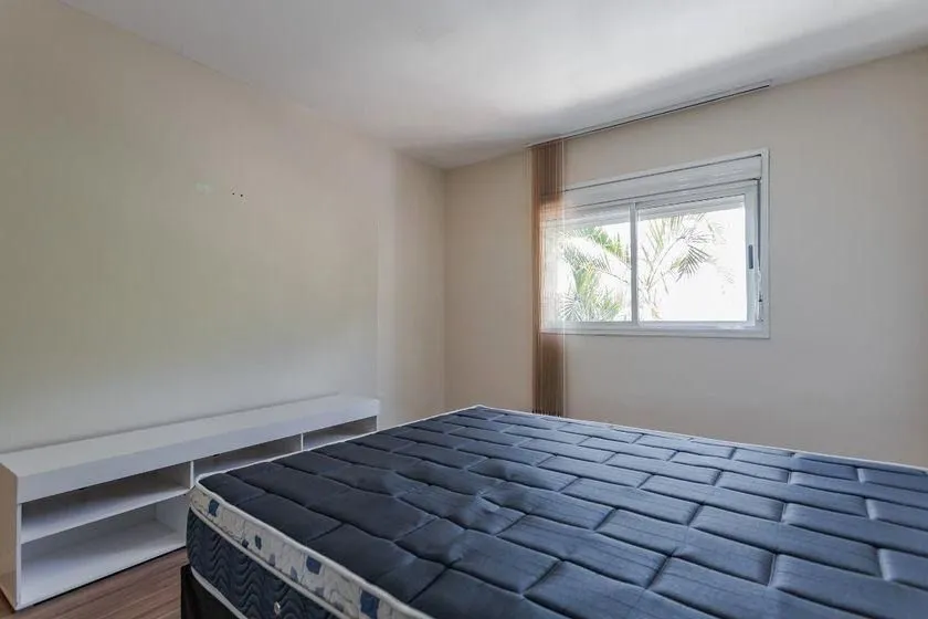 Imagem Casa térrea com 3 dormitórios, espaço gourmet e 3 vagas.