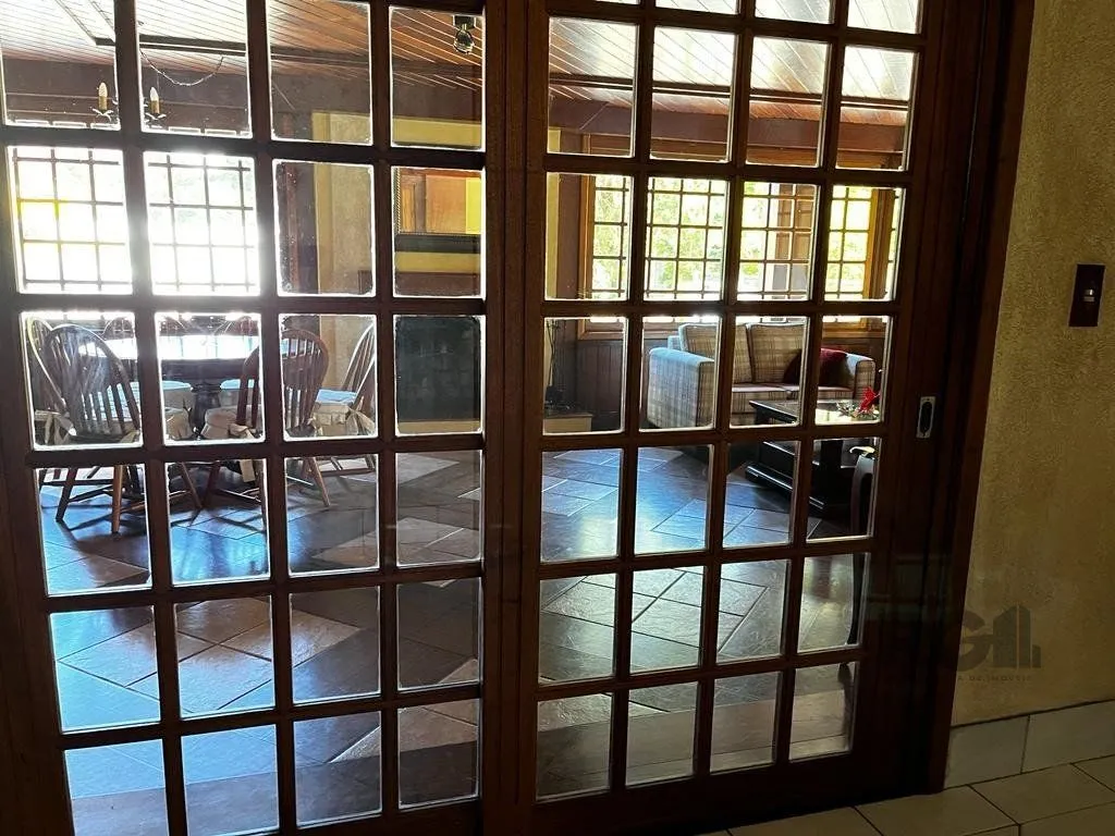 Imagem Cobertura duplex com 2 suítes e uma vaga para Comprar em Gramado.