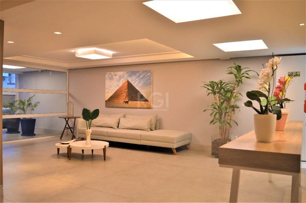 Imagem Excelente apartamento 2 dormitórios com garden e duas vagas no Bom Fim