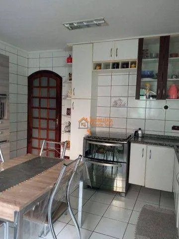 Imagem Sobrado para compra no Jardim Moreira com 3 dormitórios à venda, 144 m² por R$ 600.000 - Jardim Moreira - Guarulhos/SP