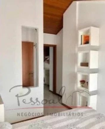 Imagem Apartamento com 3 dormitórios, sendo 1 suíte, banheiro, living com sala de estar e jantar, cozinha...