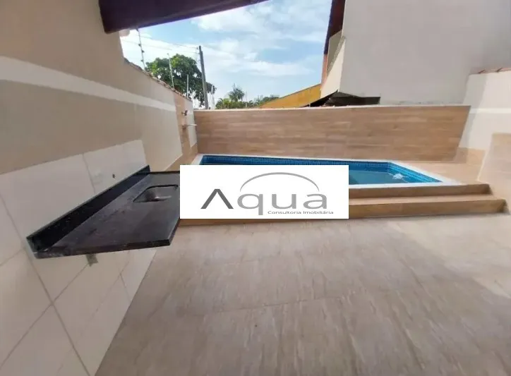 Imagem Casa para Venda em Mongaguá, Plataforma, 3 dormitórios, 1 suíte, 2 banheiros, 2 vagas