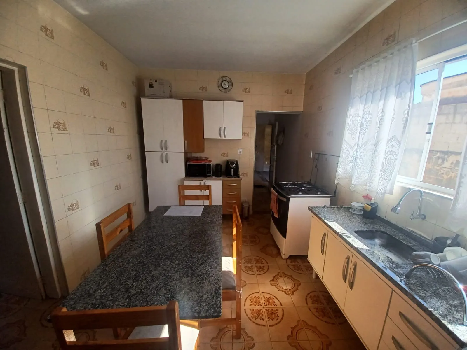 Imagem Casa Térrea com 300m² em Votorantim.