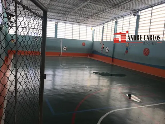 Imóvel Comercial à Venda ou Locação, 900 m² em Padroeira - Osasco