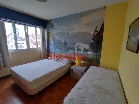 Imagem APARTAMENTO Á VENDA DE 2 DORMITÓRIOS NO BAIRRO DO GONZAGA EM SANTOS POR R$ 580.000,00.
