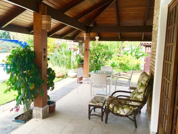 Imagem Linda casa com 4 dormitórios sendo 2 suíts´s e ar condicionado e pisicna e área gourmet maravilhosa