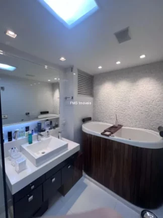 Imagem Apartamento para locação no Itaim Bibi, São Paulo-SP: 3 quartos, 1 suíte, 2 banheiros, 1 vaga, 120m².