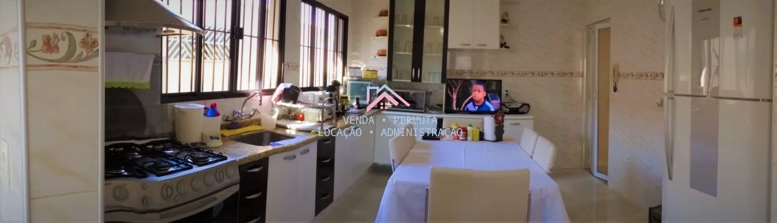 Imagem Casa à venda - Excelente Localização - área útil 384 m2 com 4 dormitórios - 2 suítes - 6 vagas - Bai