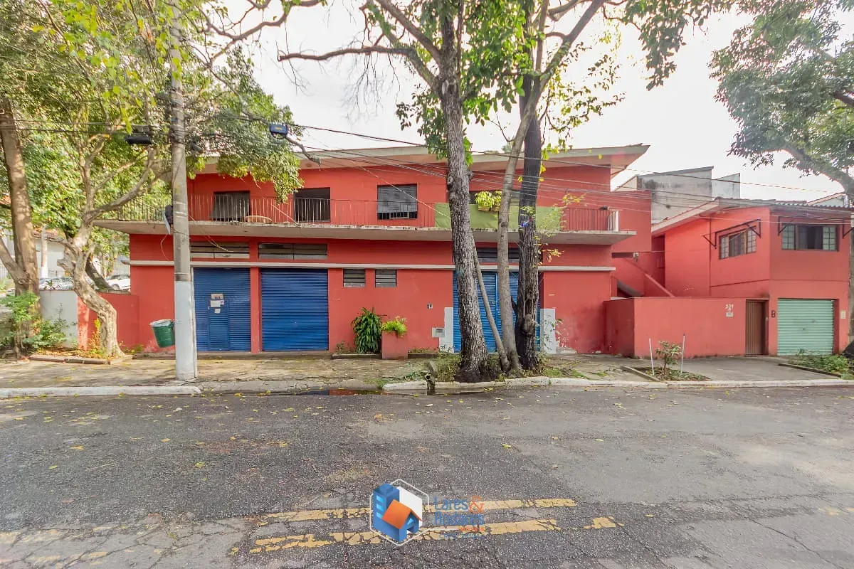 Imagem Sobrado para venda em Planalto Paulista com 3 quartos, sendo 1 suíte, 288m²