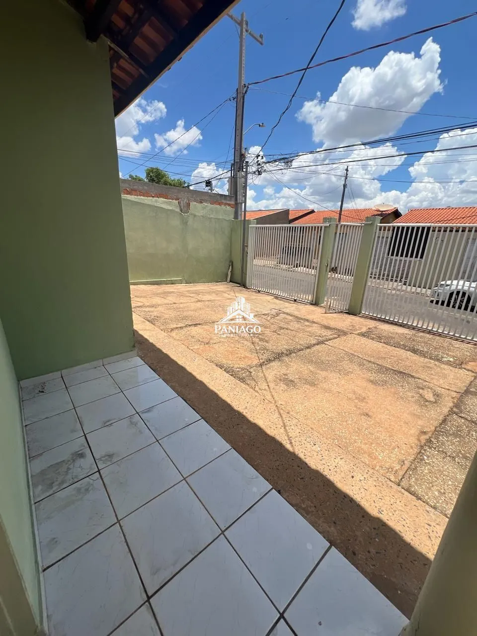 Imagem CASA COM 2 QUARTOS NO BAIRRO NOVO TERCEIRO- AMPLO TERRENO