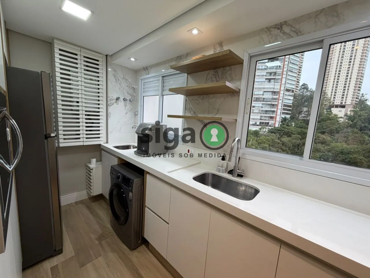 Imagem APARTAMENTO MOBILIADO A VENDA NO PANAMBY COM 2 SUÍTES, 2 VAGAS E DEPÓSITO!