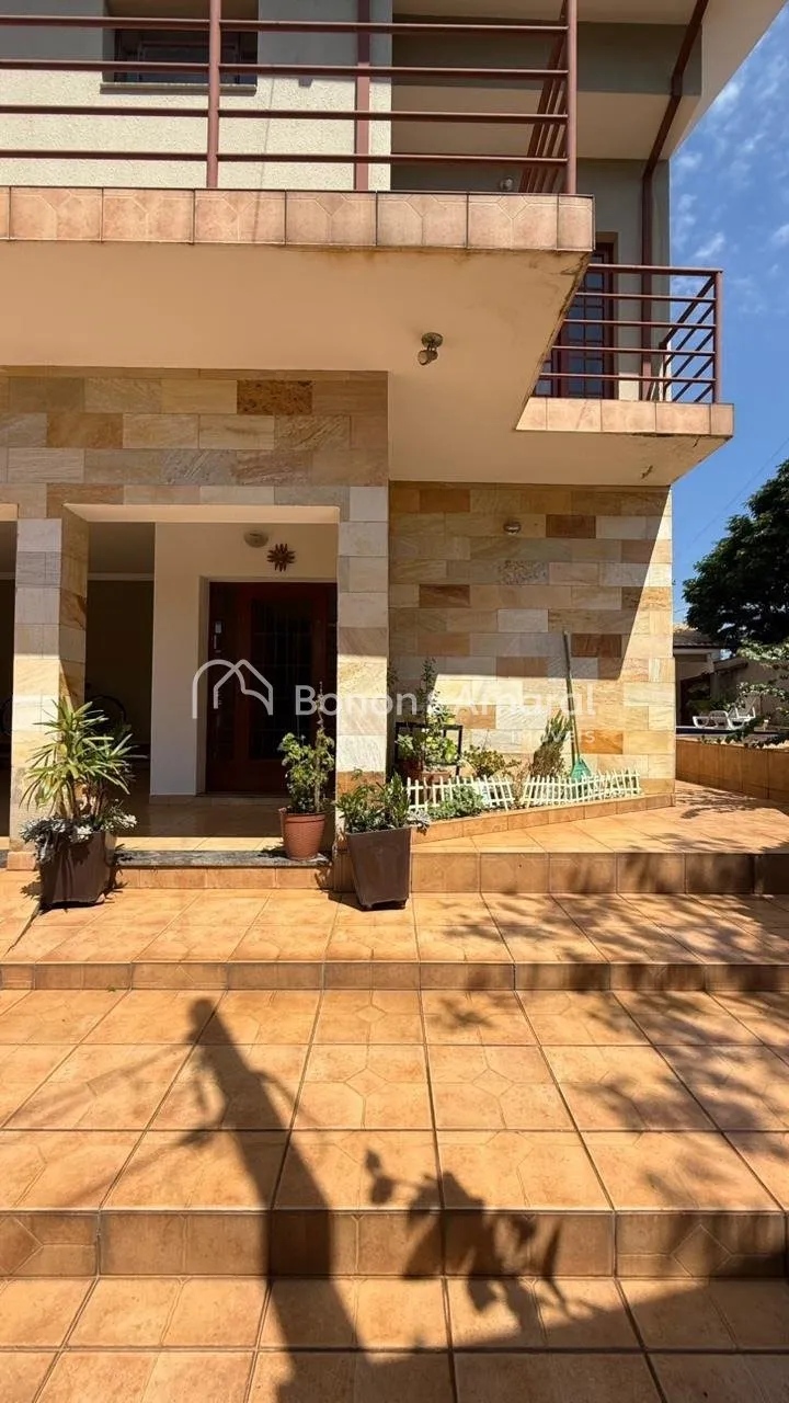 Imagem Casa a venda com 2 quartos e piscina em Paulínia, SP