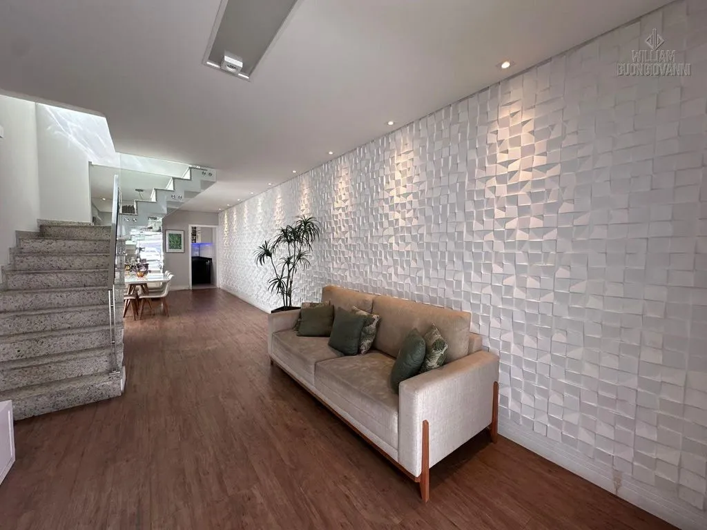 Imagem SOBRADO 3 SUÍTES - CANTO DO FORTE - FINAMENTE DECORADO, PLANEJADO E MOBILIADO