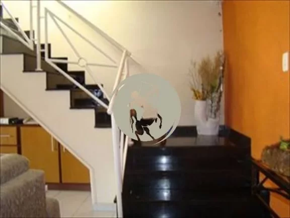 Imagem OPORTUNIDADE! SOBRADO DE ESQUINA PROXIMO AO CANAL 6 ACEITA APARTAMENTO EM SANTOS DE MENOR VALOR COMO...