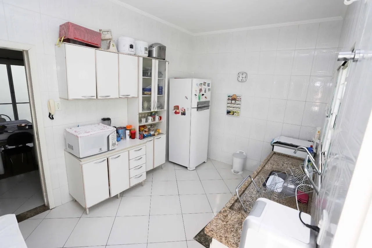 Imagem Casa à venda 3 Quartos, 1 Suite, 3 Vagas, 250M², Vila Suiça, Pindamonhangaba - SP