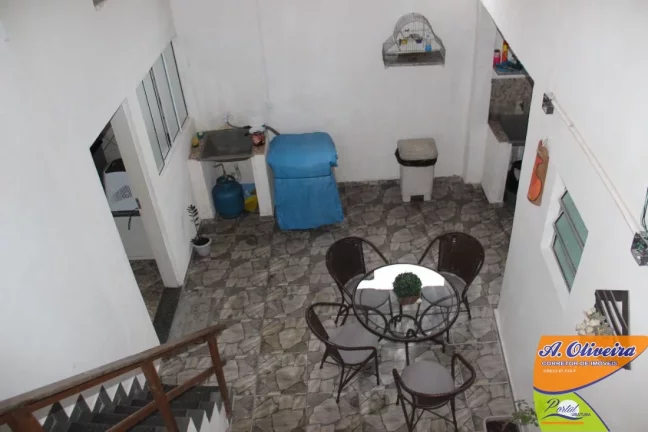 Imagem Linda Casa 04 Dormitorios (sendo 01 Suíte) - 200 Metros da Praia