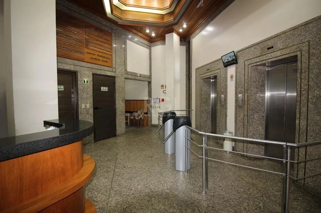 Imagem Conjunto, 160 m² Para comprar Por R$ 900.000,00 Auxiliadora - Porto Alegre/RS