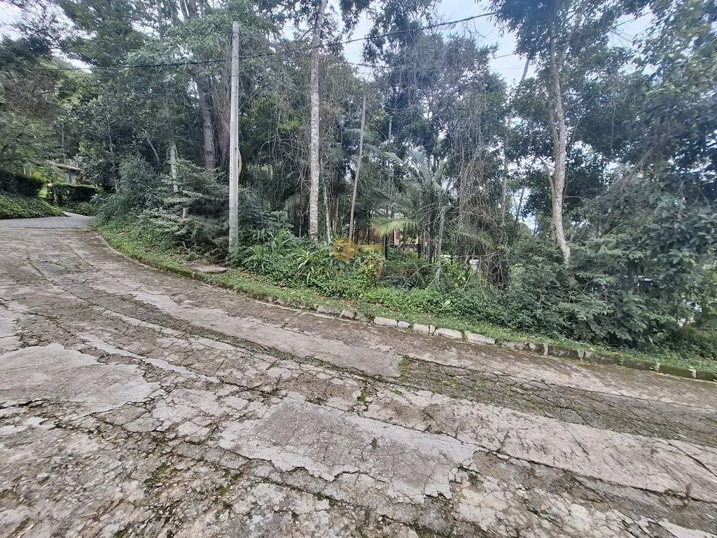 Imagem Terreno em Condomínio para Venda em Teresópolis / RJ no bairro Parque do Imbui