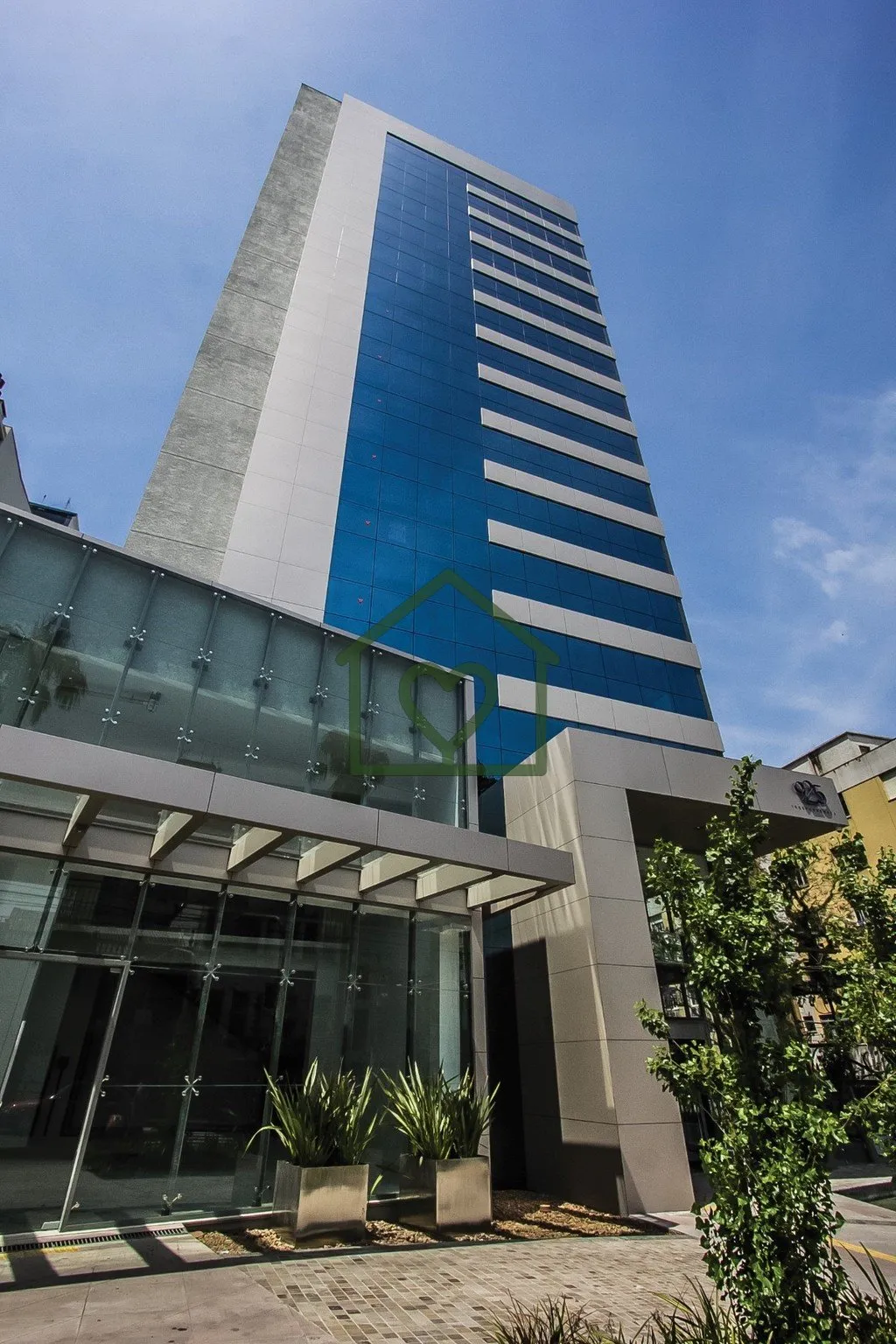 Foto do imóvel Com endereço privilegiado e arquitetura sofisticada que dispensa apresentações. Basta mencionar q...