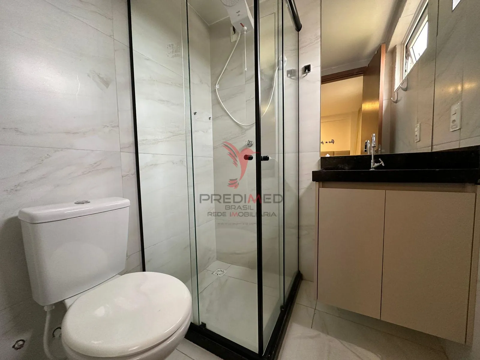 Imagem Vende-se Flat pronto para investimento na beira-mar do Bessa