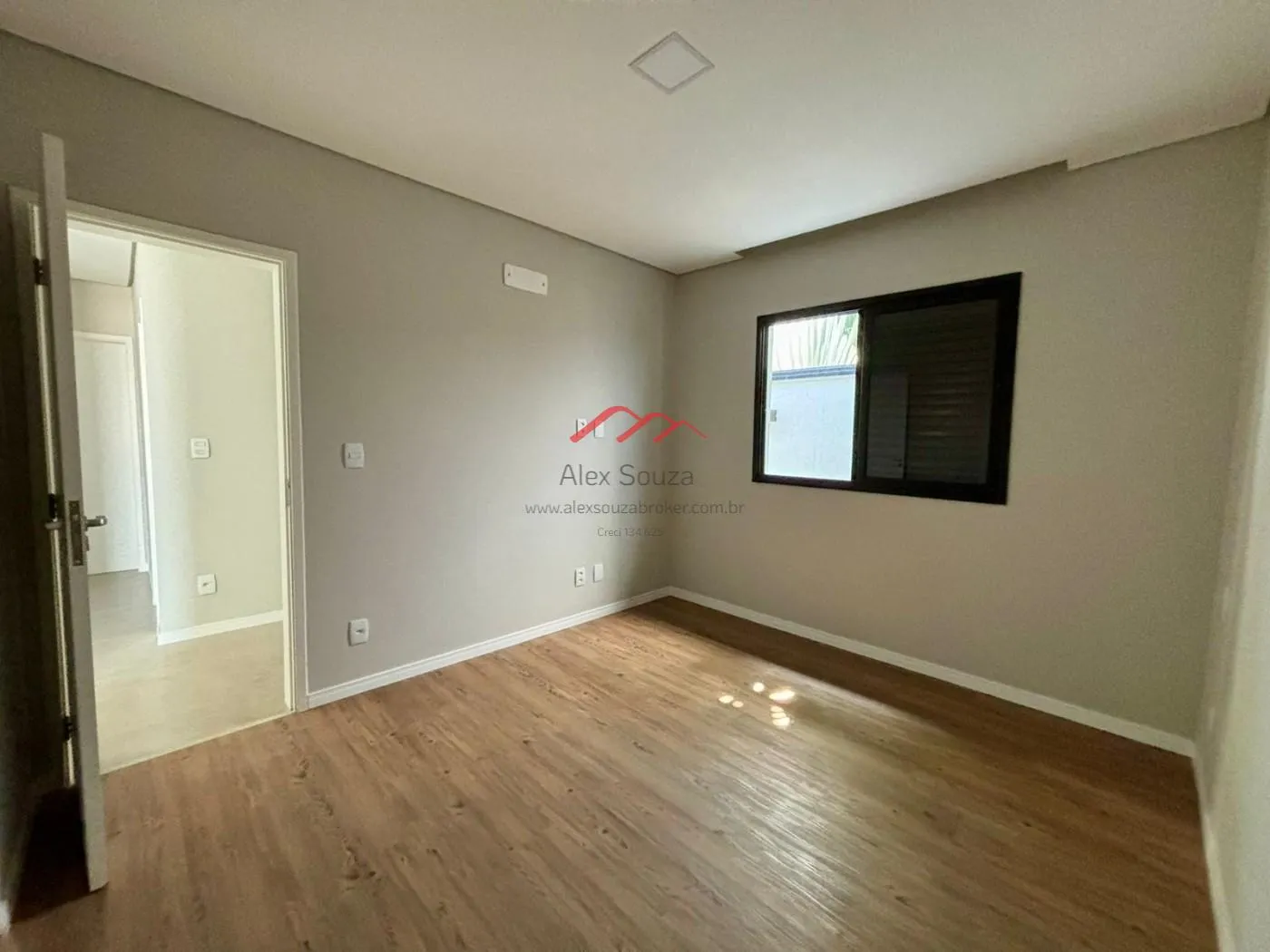 Imagem Casa em Condomínio para Venda em Hortolândia, Residencial Jardim de Mônaco, 3 dormitórios, 1 suíte, 3 banheiros, 4 vagas