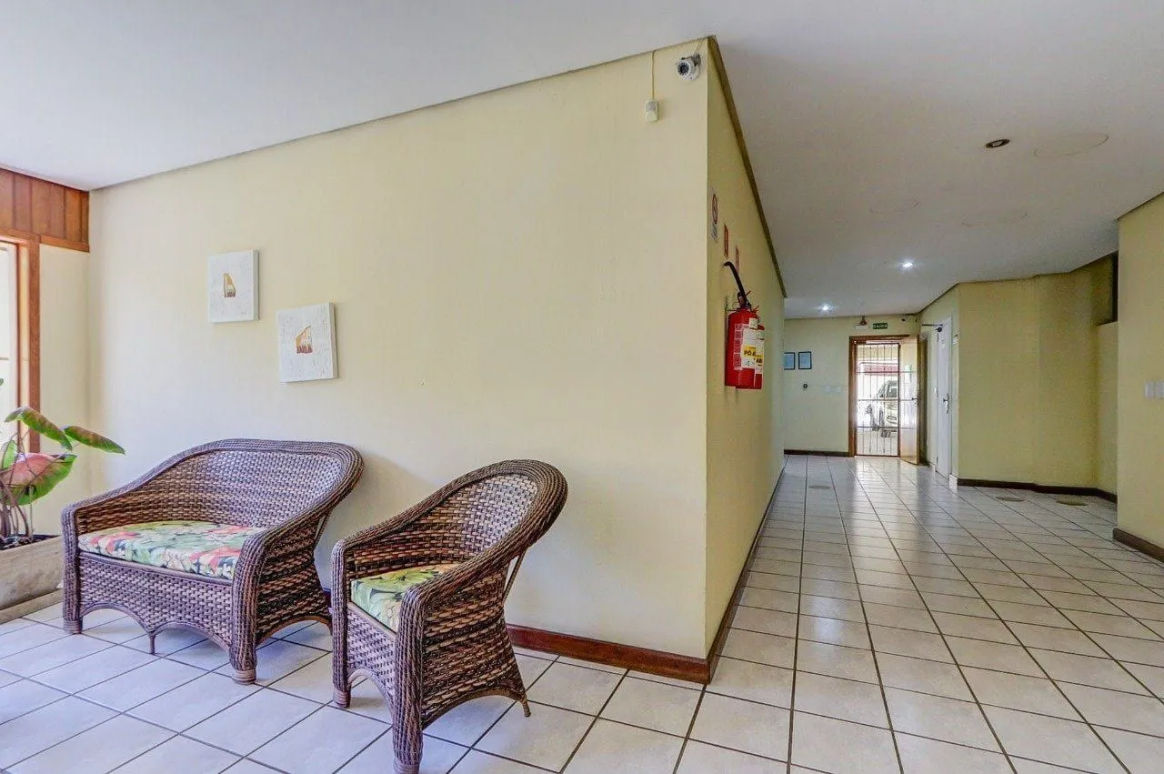 Imagem Apartamento de 3 Dormitórios com 104m² à Venda no Bairro Tristeza - Porto Alegre