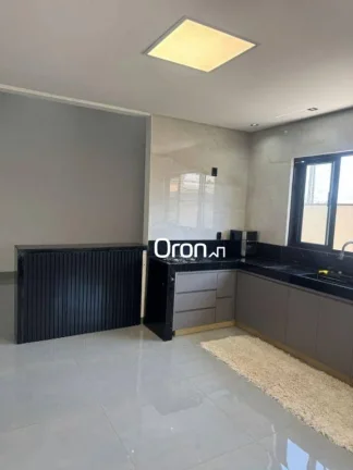 Casa mobiliada com 3 dormitórios à venda, 198 m² por R$ 1.259.000 - Jardim Veneza - Senador Canedo/GO