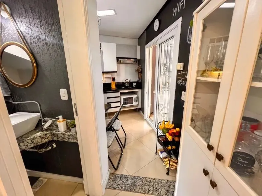 Imagem Casa Reformada em Condomínio com Suíte e Espaço Versátil Avenida Ecoville