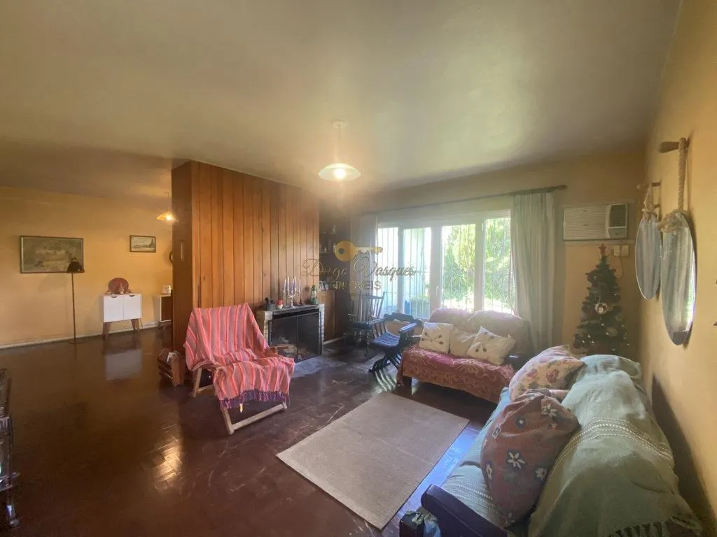 Imagem Casa para Venda em Teresópolis / RJ no bairro Albuquerque