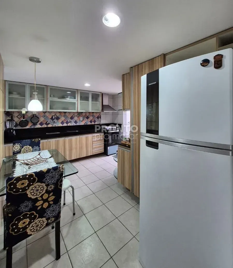 Imagem Apartamento com 4 Quartos à Venda, 136 m² em Boa Viagem - Recife