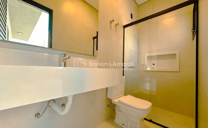 Imagem Maravilhosa casa térrea, acabamento de primeira, com 3 quartos sendo 3 suítes e a master com close...