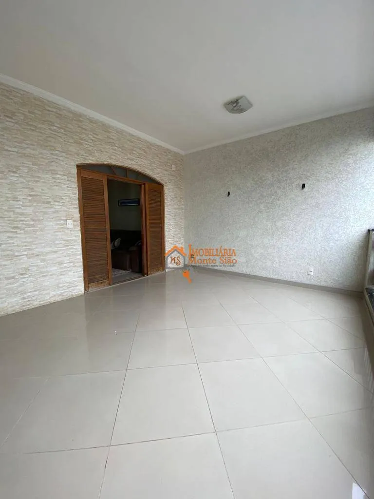 Imagem Sobrado com 3 dormitórios à venda, 257 m² por R$ 745.000,00 - Jardim Brasil - Guarulhos/SP