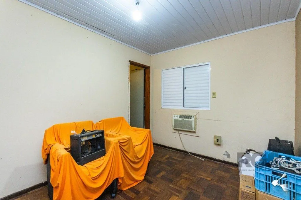Imagem Casa para Venda - 240m², 3 dormitórios, sendo 1 suites, 3 vagas - Cristal