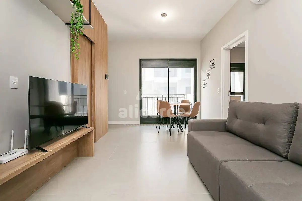 Imagem PRONTO PARA MORAR - Apartamento de 2 Dormitórios l 1 Suíte l Mobiliado l Florianópolis/SC