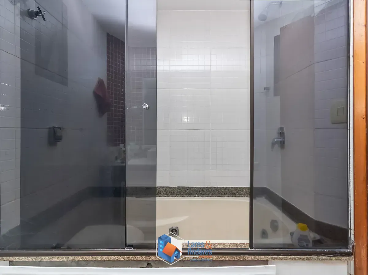 Imagem Apartamento para venda em Chácara Inglesa com 3 quartos, sendo 1 suíte, 98m²